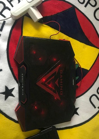 Kırmızı Işıklı Gaming Laptop Soğutucu Stand - Görsel 2