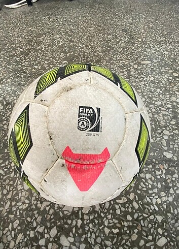 Orijinal futbol topu 