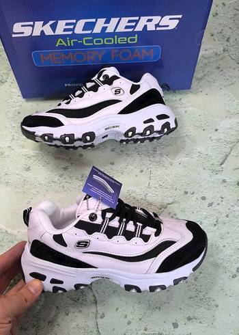 Skechers Beyaz Siyah Spor Ayakkabı