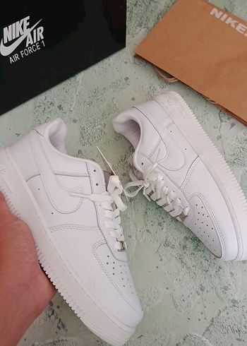 Beyaz Nike Air Force 1 Kadın Spor Ayakkabı