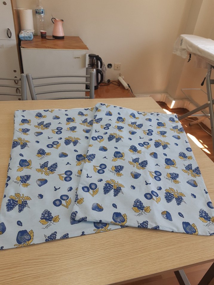 Mavi Baskılı Parlak Yastık Kılıfı - Görsel 2