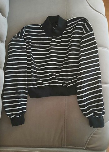 Beyaz Çizgili Siyah Sweat