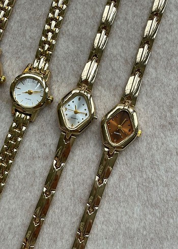 American Vintage Klasik Altın Renkli Boncuk Detaylı Kadın Saat