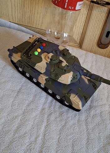 Sesli ışıklı çok güzel tank oyuncak 