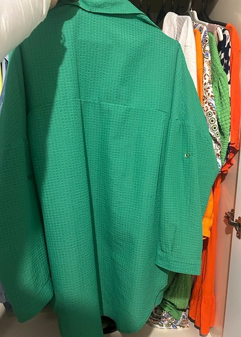 Düğmeli Yeşil Salaş Kadın Gömlek - Görsel 7