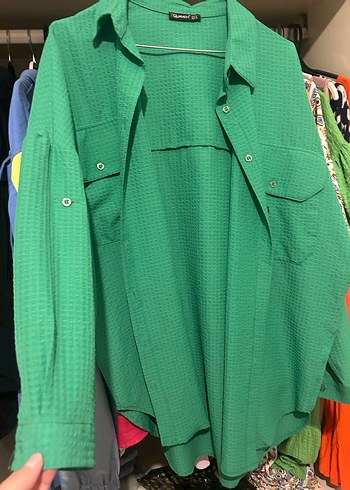 Düğmeli Yeşil Salaş Kadın Gömlek - Görsel 5
