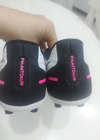 Nike erkek çocuk krampon 36 numara - Görsel 3