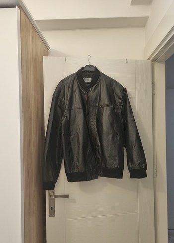 American Vintage Siyah Deri Gorunumlu Bomber Ceket