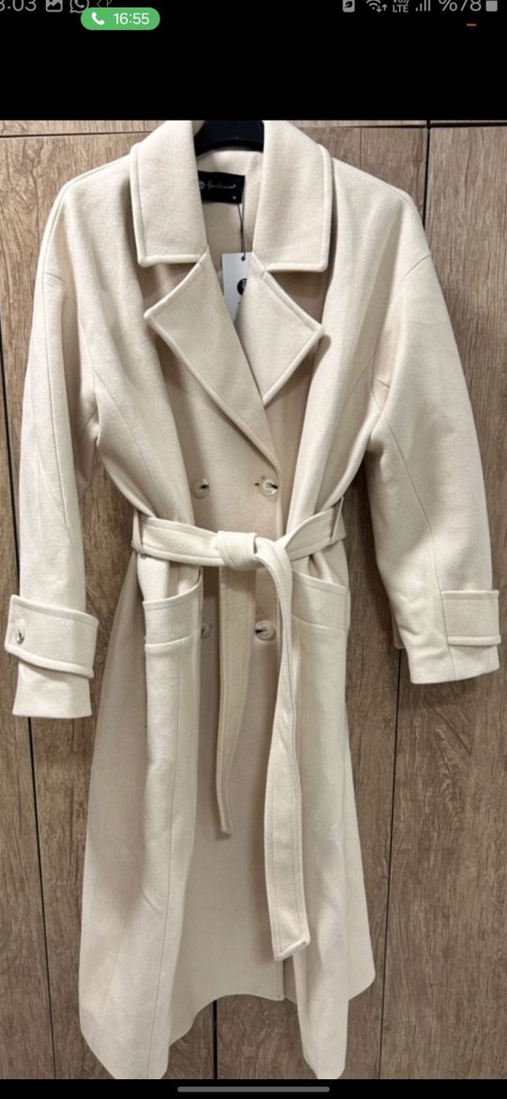 Bej Uzun Düğmeli Kadın Kaban - Görsel 2