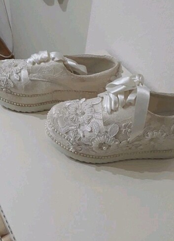 Converse Gelinlik ayakbasi