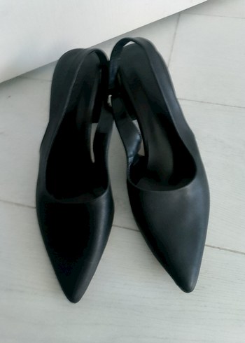 Siyah Stiletto Topuklu Kadın Klasik Ayakkabı