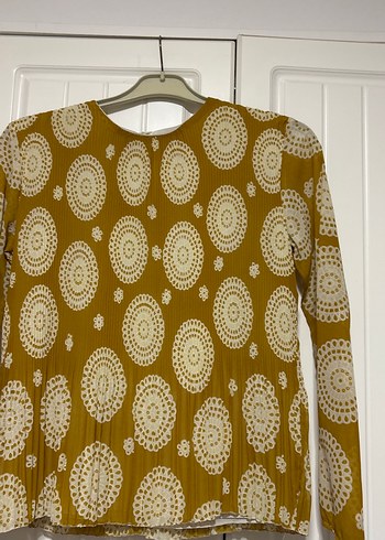Uzun Kollu Sarı Pileli Bohem Bluz - Görsel 2
