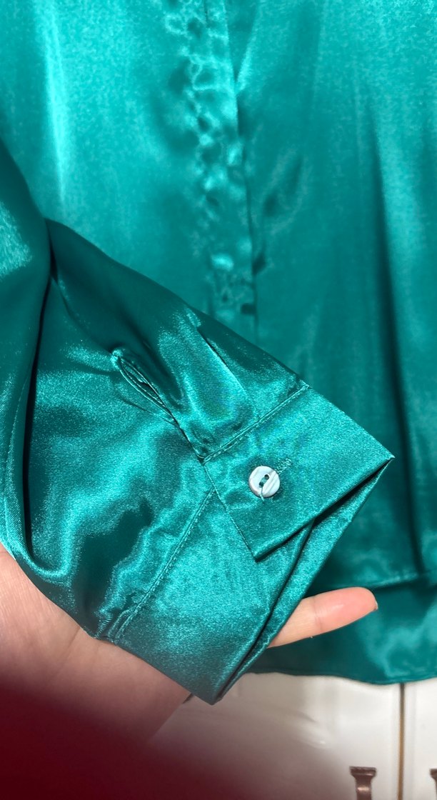 Turkuaz Parlak Saten Kadın Gömlek - Görsel 4