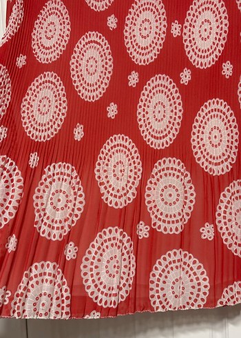 Kırmızı Piliseli Uzun Kollu Bohem Bluz - Görsel 4