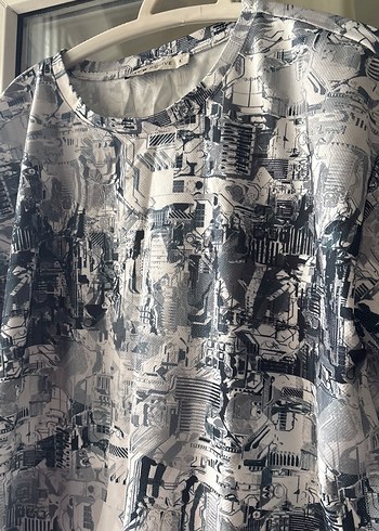 Gri Baskılı Kısa Kollu Kadın Tişört - Görsel 4