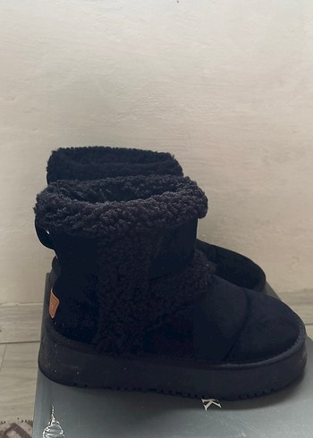 Siyah Kürk Detaylı Platform Topuklu Kadın Botu - Görsel 8