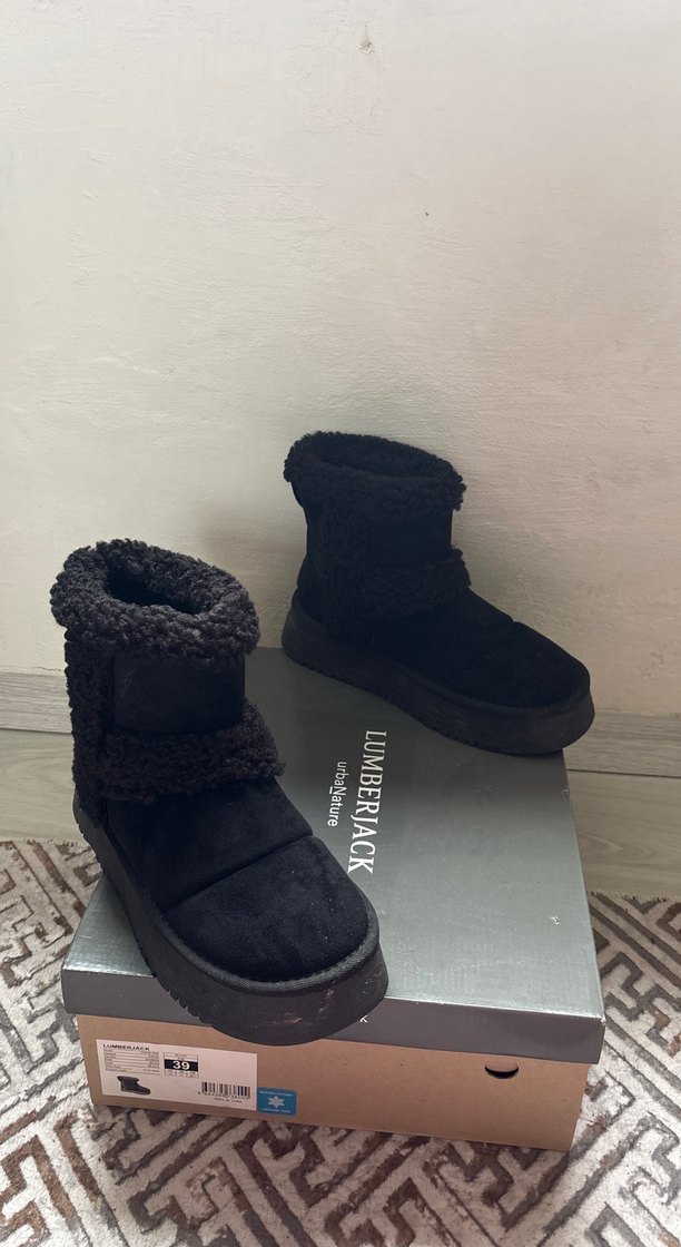 Siyah Kürk Detaylı Platform Topuklu Kadın Botu - Görsel 5