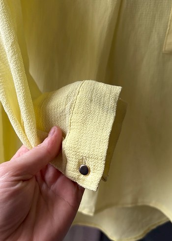 Sarı V Yaka Düğmeli Keten Kadın Gömlek - Görsel 4