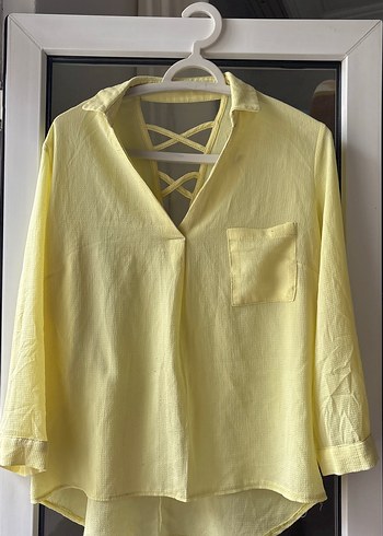 Sarı V Yaka Düğmeli Keten Kadın Gömlek - Görsel 2
