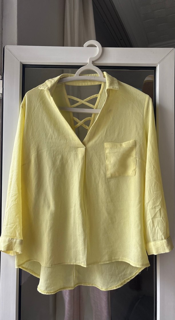 Sarı V Yaka Düğmeli Keten Kadın Gömlek - Görsel 3
