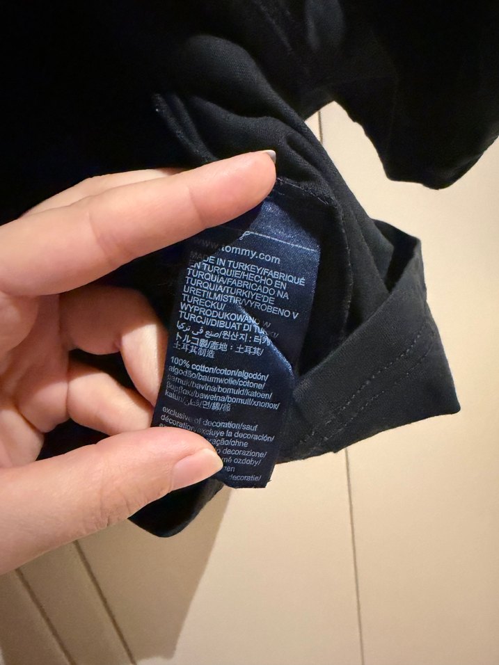 Tommy Hilfiger - orjinal, erkek siyah tshirt - Görsel 3