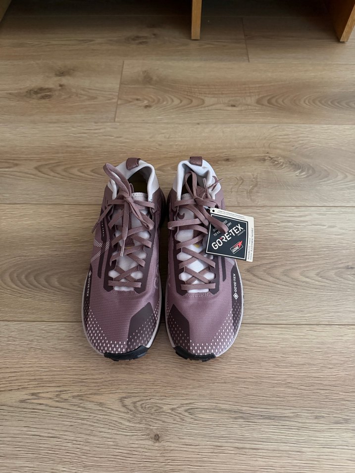Nike GORE-TEX Spor Ayakkabı - orjinal ve sıfır - Görsel 2