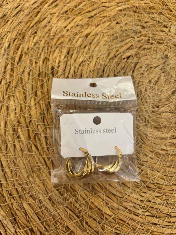 Altın Renkli Mini Kemerli Küpeler - Görsel 2