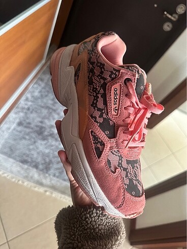 39 Beden Adidas falcon