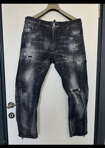 DSquared2 Koyu Gri Yikamali Dar Kesim Jean