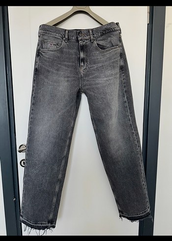 Tommy Hilfiger Yikamali Koyu Gri Denim Jean