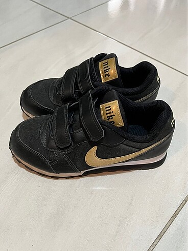 Nike 30 numara ayakkabı