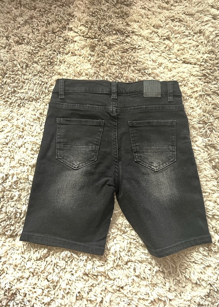 Hiç giyilmedi kot şort - Görsel 2