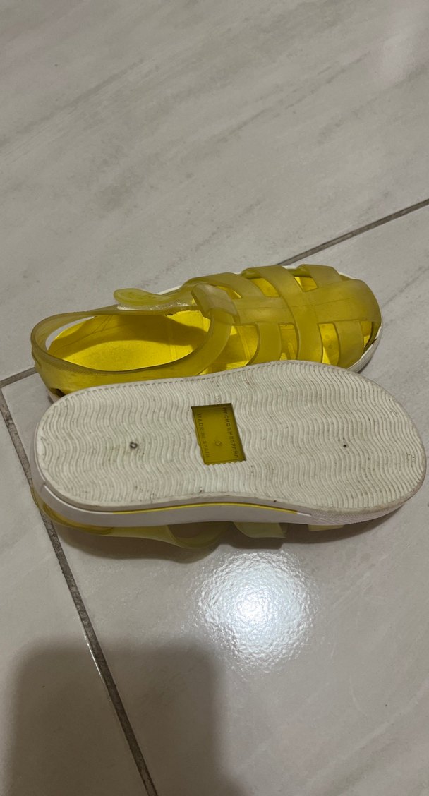 İgor markaÇocuk Sarı Tokalı Sandalet - Görsel 4