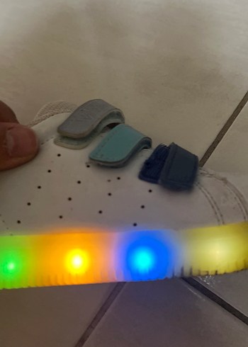 Çocuk Beyaz Cırtcırtlı Spor Ayakkabı Vicco marka ışıklı ayakkabı - Görsel 7