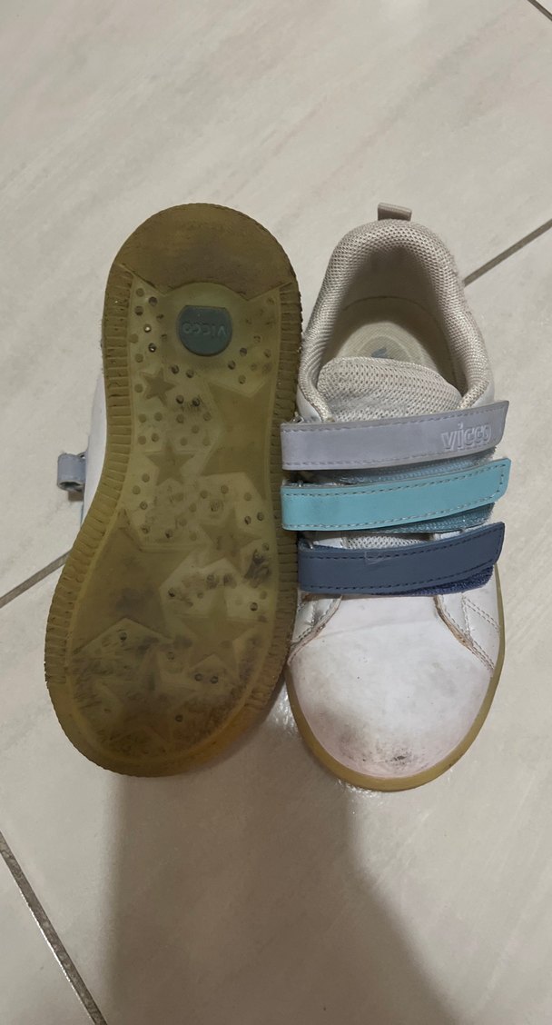 Çocuk Beyaz Cırtcırtlı Spor Ayakkabı Vicco marka ışıklı ayakkabı - Görsel 5