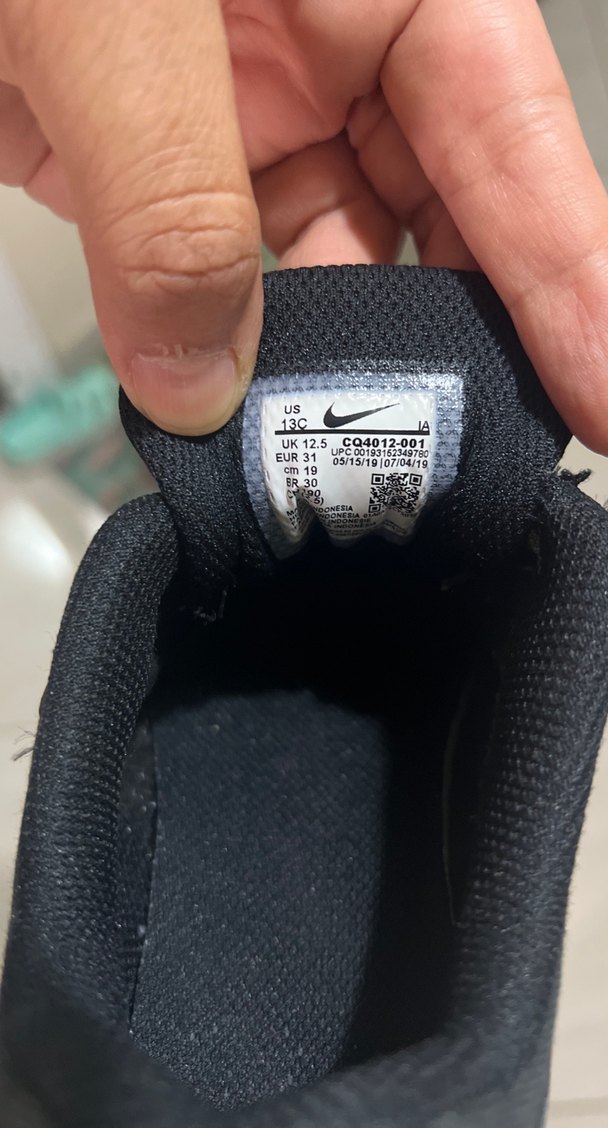 Çocuk Siyah Cırtlı Spor Ayakkabı Nike marka - Görsel 4