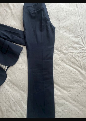 Lacivert Düğmeli Kadın Ofis Takım Elbise hiç giyilmedi - Görsel 7