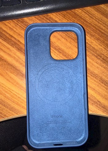 iPhone 16 Pro  orjinal Mavi Silikon Kılıf - Görsel 3