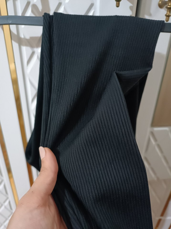 Kadın Siyah Pilili Normal Boy Kumaş Pantolon - Görsel 2