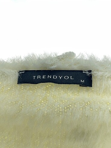 m Beden beyaz Renk Trendyol & Milla Kazak / Triko %70 İndirimli.