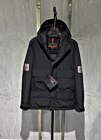 PRADA MONT
