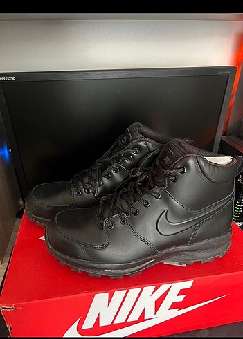 NIKE MANOA KIŞLIK MONT