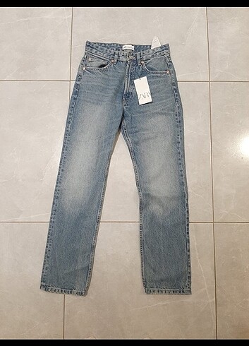 Zara Straight Fit Jean