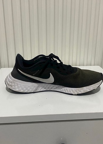 Nike  Erkek Koşu ve Antrenman Ayakkabısı - Görsel 8