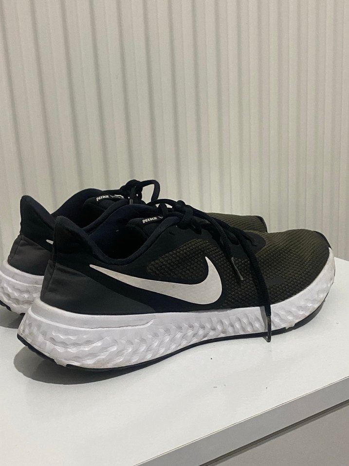 Nike  Erkek Koşu ve Antrenman Ayakkabısı - Görsel 2