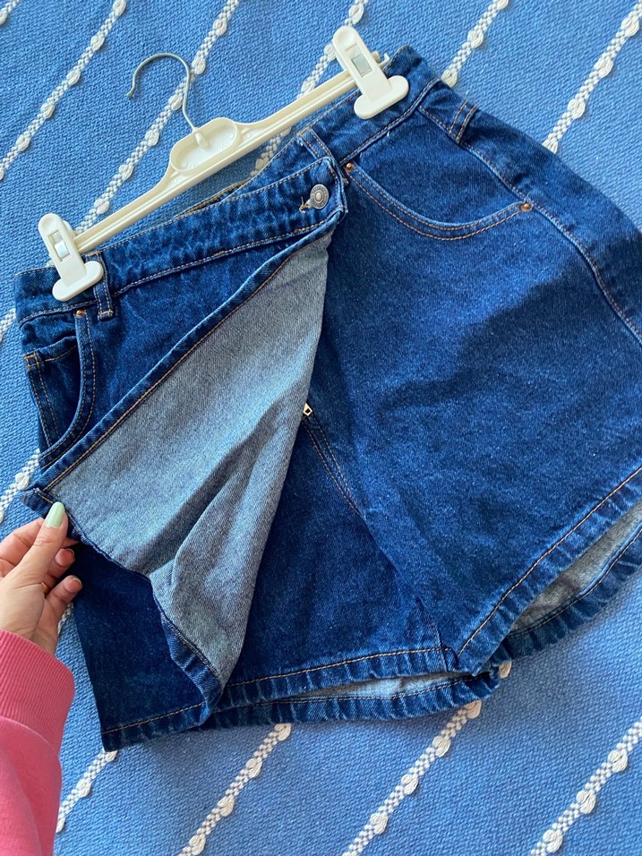 Kadın Koyu Mavi Kemerli Mini Kot Şort Etek - Görsel 2