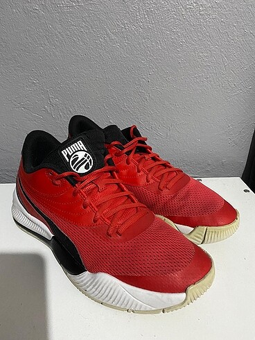 Puma Triple High red Basketbol?