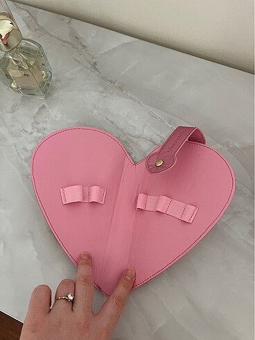 Diğer Naturellove fırça çantası