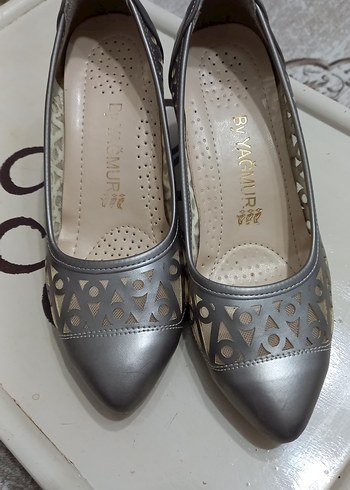 Gri Yılan Desenli Kadın Dolgu Topuklu Stiletto