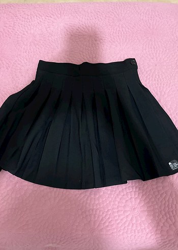 Piliseli Siyah Mini Etek